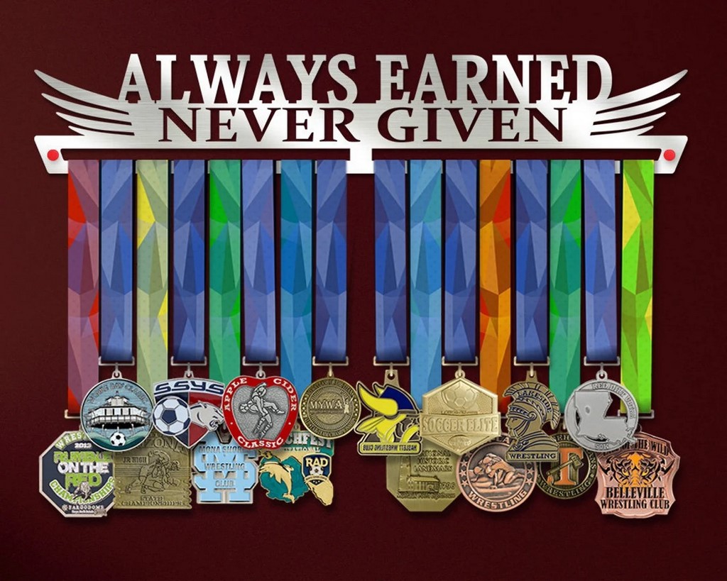 G014. 12 Medallion Holder, One Day at a Time - Personalized