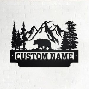 Mountain Landscape Bear Metal Art Personalized Metal Name Sign Decoration for Room Gift for Hunter Dad