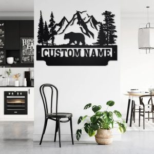 Mountain Landscape Bear Metal Art Personalized Metal Name Sign Decoration for Room Gift for Hunter Dad