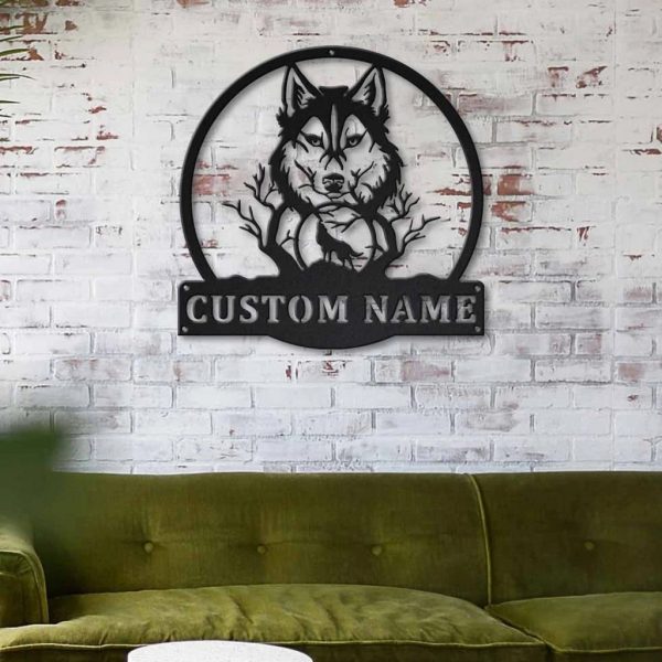 Wild Wolf Metal Art Personalized Metal Name Sign Decor Home Gift for Hunter