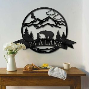Personalized Bear Metal Cabin Sign Outdoor Custom Family Name Sign Wildlife Personalized Metal Signs Housewarming Gift 2