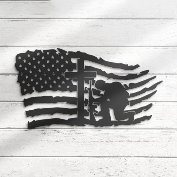 US Soldier Kneeling Praying At Memorial Cross Metal Wall Art USA Fallen Soldier Sign Veteran Patriotic Decor