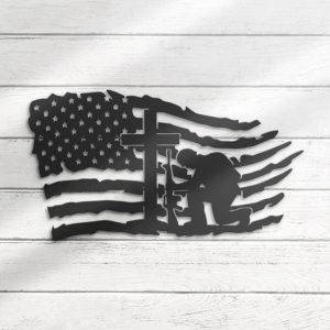 US Solider Kneeling Praying Art Memoiral Cross Metal Sign Veteran Patriotic Decor Home 1