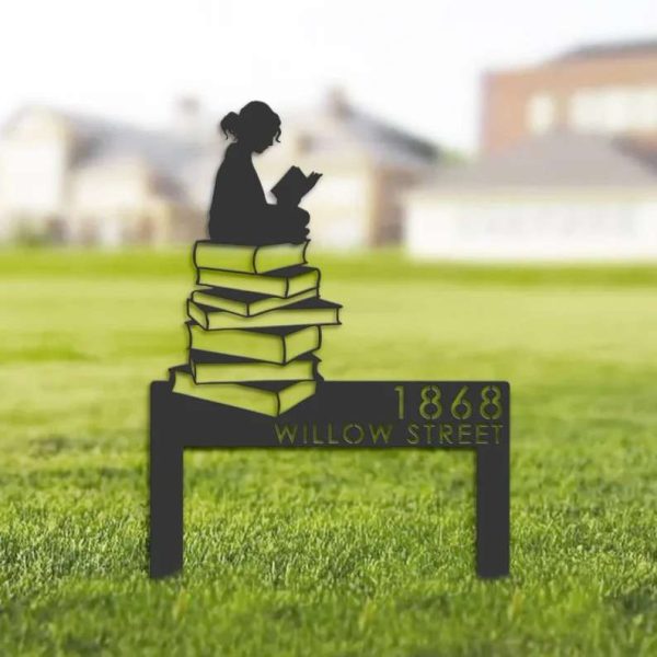 Personalized Girl Reading Book, Metal Reading Sign Book Lover Outdoor Decor