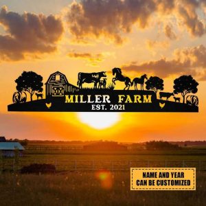 Personalized Metal Farm Sign Farmhouse Decor Cow Horse Chicken Barn Tractor Farmer Gift 1