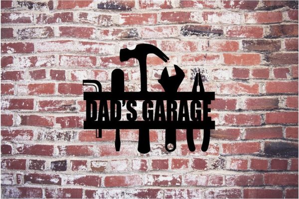 Dad’s Garage Tools Metal Sign Personalized Metal Name Signs Man Cave Decor Gift for Dad