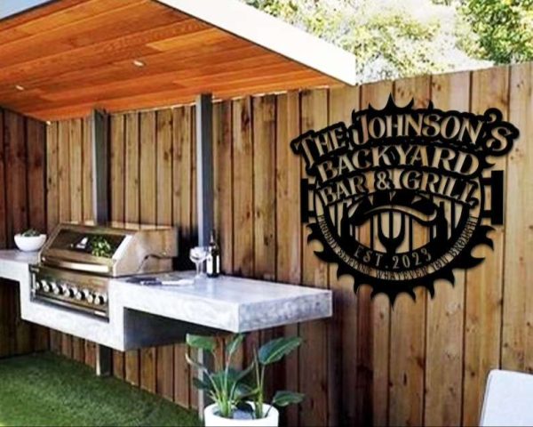 Personalized Metal Art Grill BBQ Sign Custom EST Sign for Backyard Smokehouse, Outdoor Bar, and Kitchen Wall Decor Perfect Gift for Dad and Family Name Decoration