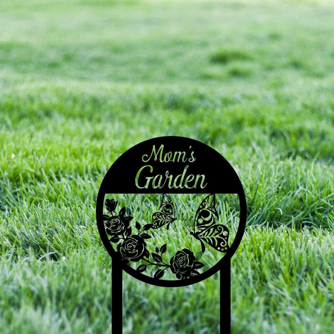 https://images.dinozozo.com/wp-content/uploads/2023/06/Personalized-Butterfly-Rose-Mom-Garden-Stakes-Decorative-Custom-Metal-Sign-4.jpg