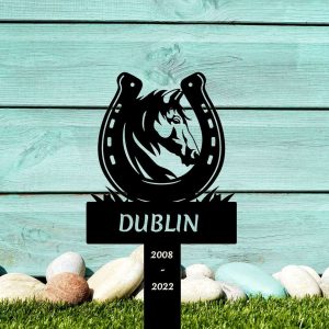 Personalized Horseshoes Horse Memorial Sign Yard Stakes Grave Marker Cemetery Decor Custom Metal Sign 2