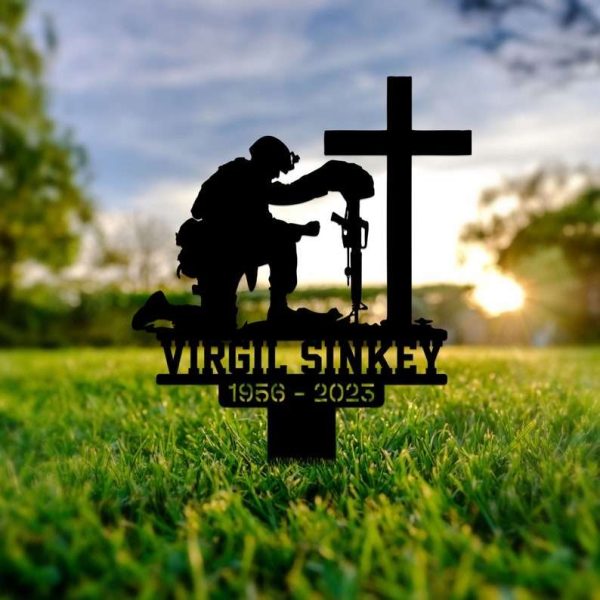 Personalized Kneeling Soldier Memorial Sign Yard Army Military Veteran Stakes Grave Marker Cemetery Decor Custom Metal Sign