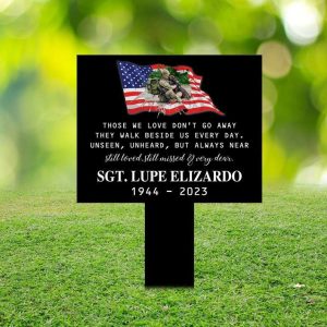 Personalized Military Loss Memorial Stake Sign Independence Day Veteran Day Patriotic Decor Custom Metal Sign