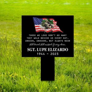 Personalized Military Loss Memorial Stake Sign Independence Day Veteran Day Patriotic Decor Custom Metal Sign 3