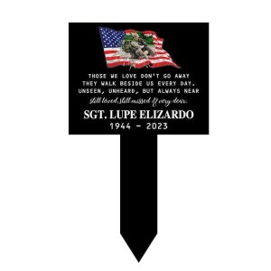 Personalized Military Loss Memorial Stake Sign Independence Day Veteran Day Patriotic Decor Custom Metal Sign 4