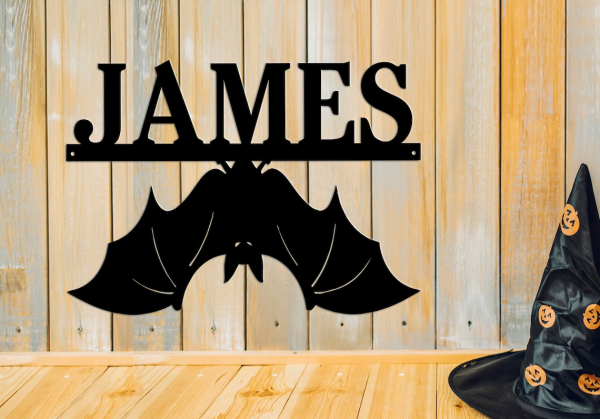 Personalized Name Bat Sign Custom Family Name Metal Signs Halloween Decoration for Home