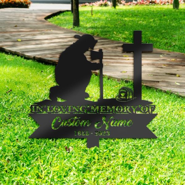 Fire Fighter Kneeling At Cross Grave Marker Metal Garden Stakes Fireman Memorial Gifts Sympathy Gifts for Loss of Loved One