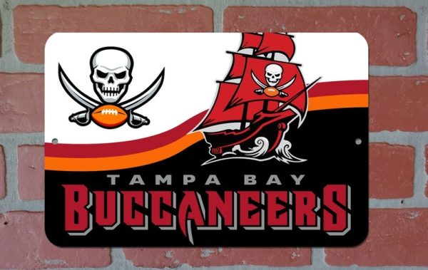 DINOZOZO Tampa Bay Buccaneers Football Gift for Fans Man Cave Decor Custom Metal Signs