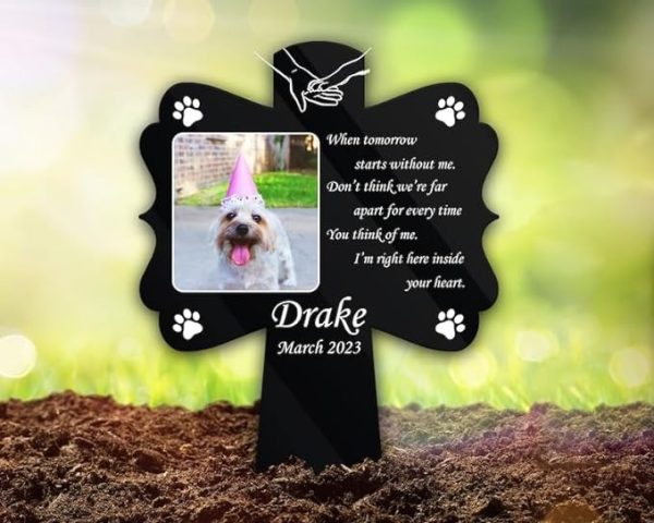 DINOZOZO Custom Dog Cat Photo I’m Right Here Inside Your Heart Pet Grave Marker Garden Stakes Pet Memorial Gift Custom Metal Signs