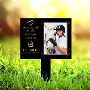 DINOZOZO Custom Horse Photo Running Wild and Free in The Sky Above Me Horse Grave Marker Garden Stakes Horse Memorial Gift Custom Metal Signs2