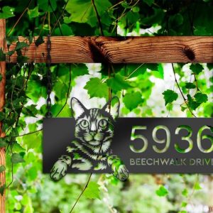 DINOZOZO Cute Peeking Bengal Cat Address Sign House Number Plaque Custom Metal Signs2