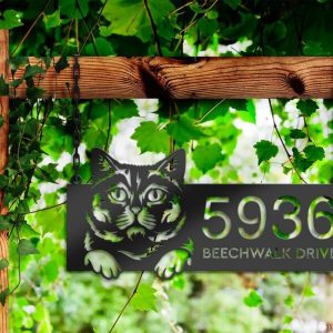 DINOZOZO Cute Peeking British Shorthair Cat Address Sign House Number Plaque Custom Metal Signs2