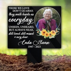 DINOZOZO Rest In Peace Custom Photo Sunflower Mom Dad Grave Marker Memorial Stake Sympathy Gifts Custom Metal Signs