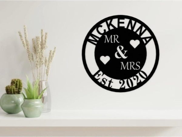 DINOZOZO Mr and Mrs Last Name Valentine’s Day Engagement Wedding Anniversary Gift Custom Metal Signs