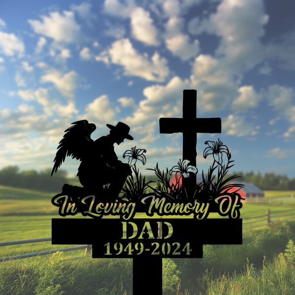 DINOZOZOCOM Personalized Memorial Garden Stakes, Farmer Kneeling at Cross Lily Flowers Grave Marker, Loss of Loved One, Sympathy Gifts, Farmer Cemetary Decor