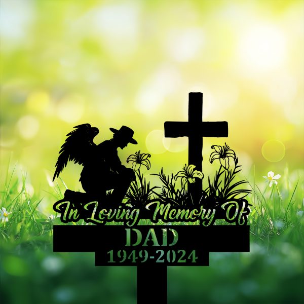 DINOZOZOCOM Personalized Memorial Garden Stakes, Farmer Kneeling at Cross Lily Flowers Grave Marker, Loss of Loved One, Sympathy Gifts, Farmer Cemetary Decor