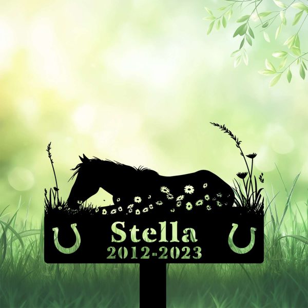 DINOZOZOCOM Personalized Memorial Garden Stakes, Horse Sleeping on Daisy Flowers Grave Marker, Loss of Horse, Sympathy Gifts, Horse Cemetary Decor