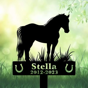 DINOZOZOCOM Personalized Memorial Garden Stakes Horse Standing Proudly on Grass Grave Marker Loss of Horse Sympathy Gifts Horse Cemetary Decor 2