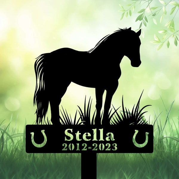 DINOZOZOCOM Personalized Memorial Garden Stakes, Horse Standing Proudly on Grass Grave Marker, Loss of Horse, Sympathy Gifts, Horse Cemetary Decor