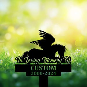 DINOZOZOCOM Personalized Memorial Garden Stakes, Horse with Wings Sleeping on Grass Grave Marker, Loss of Horse, Sympathy Gifts, Horse Cemetary Decor