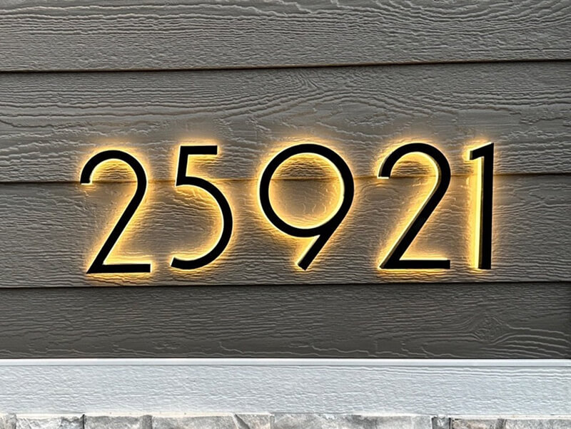 backlit house numbers3 Backlit House Numbers